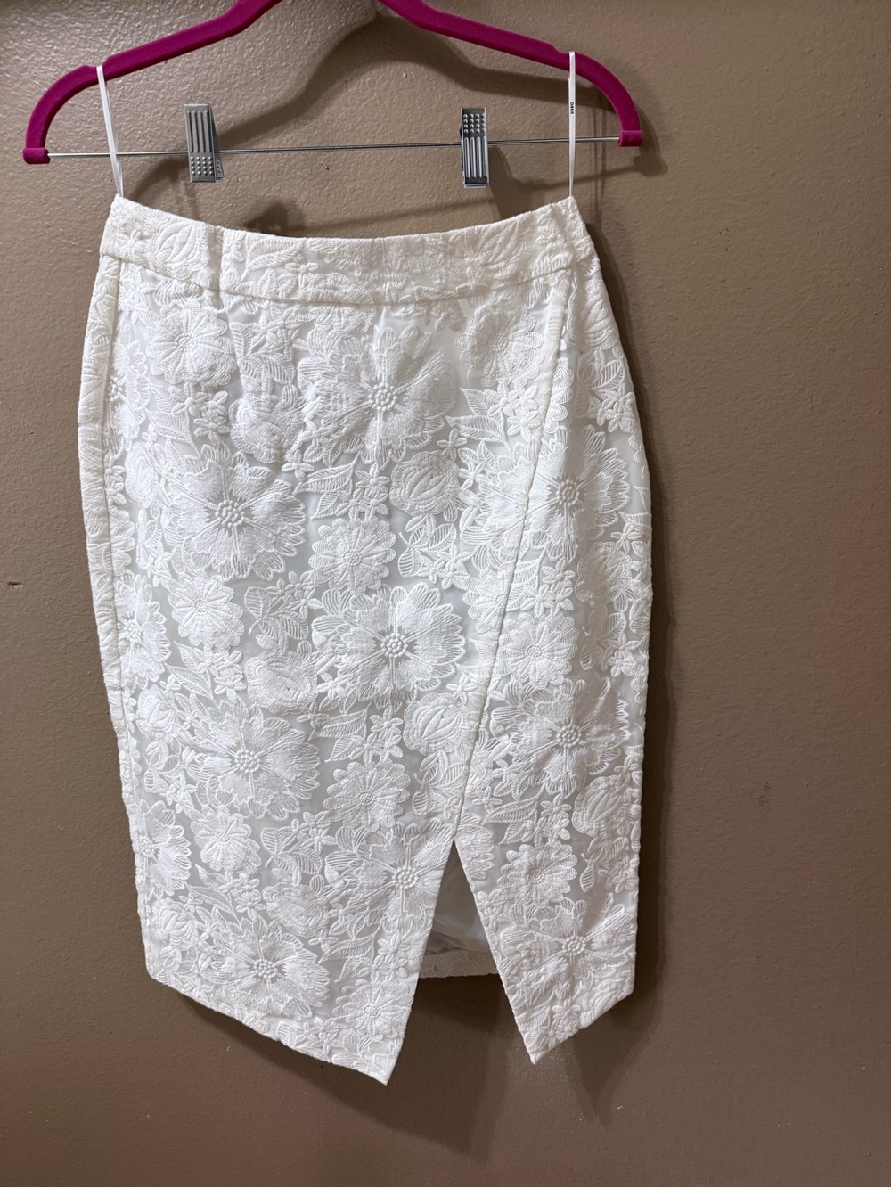 Oasis White Floral Lace Pencil Skirt